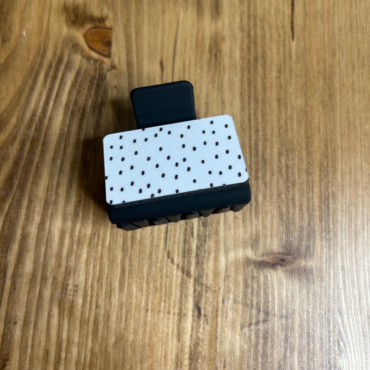 Black Specs Small Claw Clip | Neutral