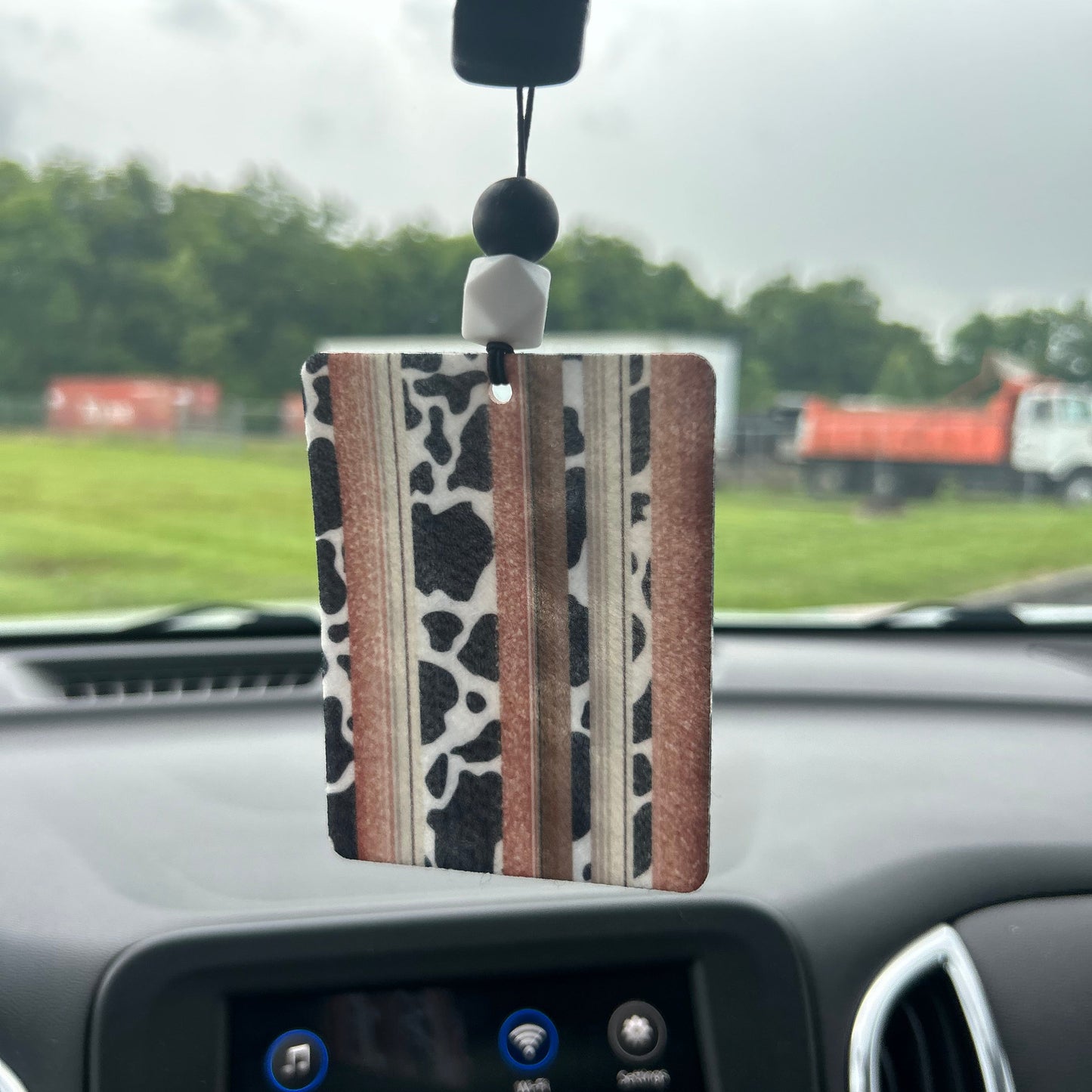 Neutral Cow and Cheetah Freshie