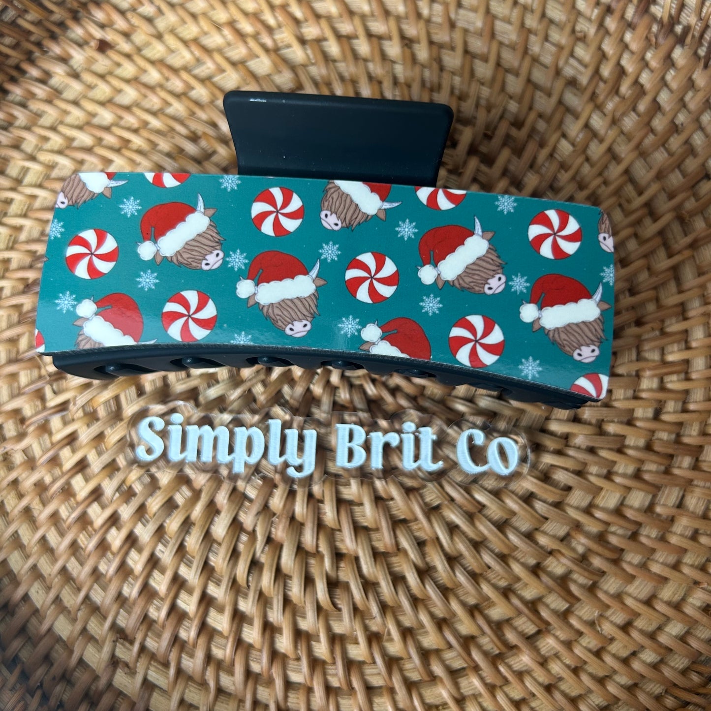 Green Peppermint Highland Cow Large Claw Clip