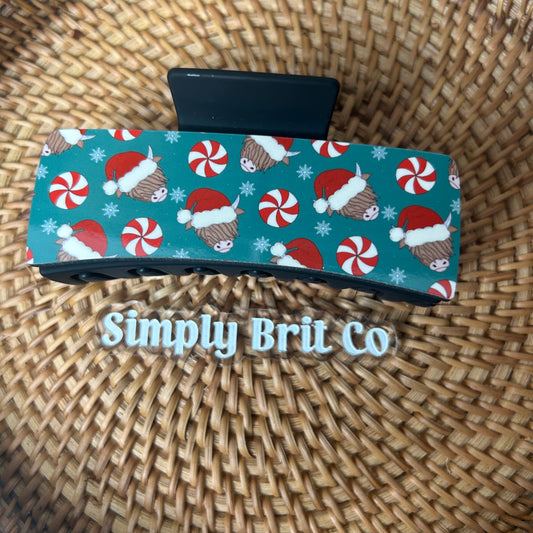 Green Peppermint Highland Cow Large Claw Clip