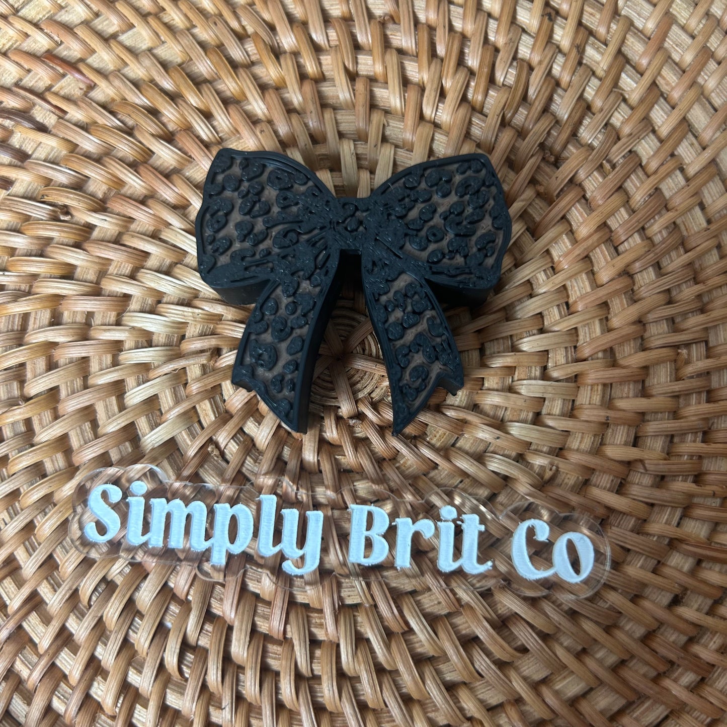 Dark Large Cheetah Bow Standard Straw Charm (20oz)